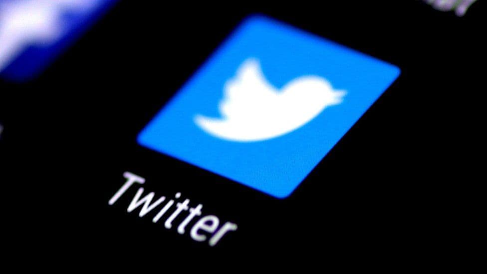 how to retweet