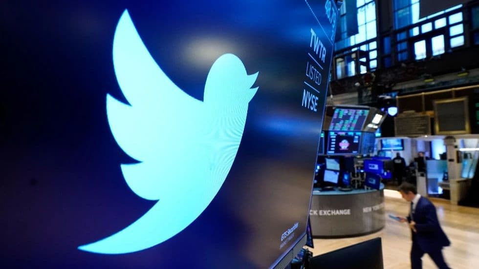 How to Use Twitter to Find a Job