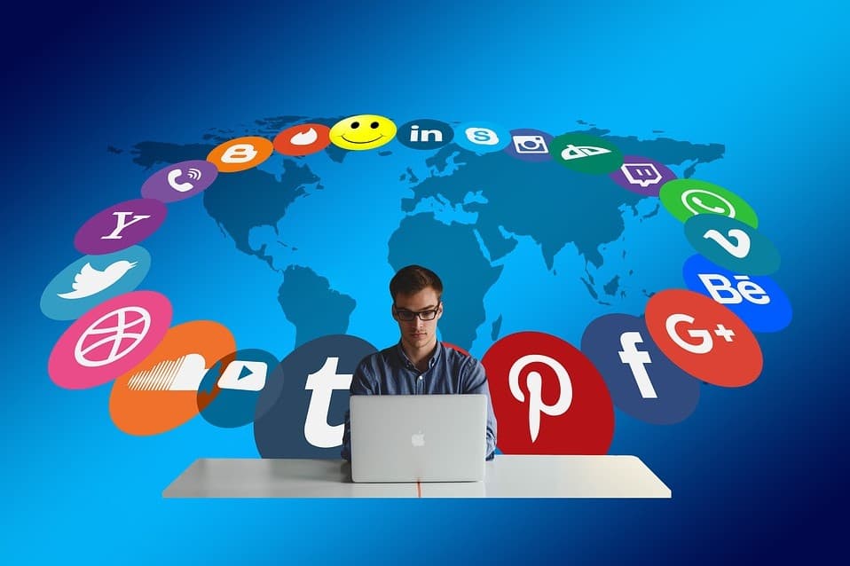 What Is a Social Media Influencer