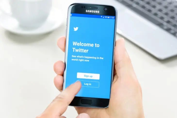 Create a Twitter account using the mobile app
